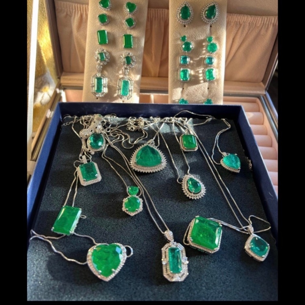 Gorgeous 3CT emerald square silver pendant necklace - Picture 13 of 13